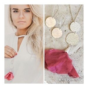 Necklace and Earrings (Plunder)